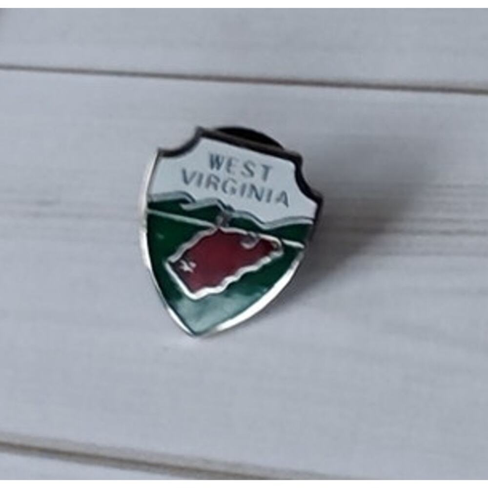 West Virginia State Badge Pin Souvenir Travel Hat Lapel Collectible